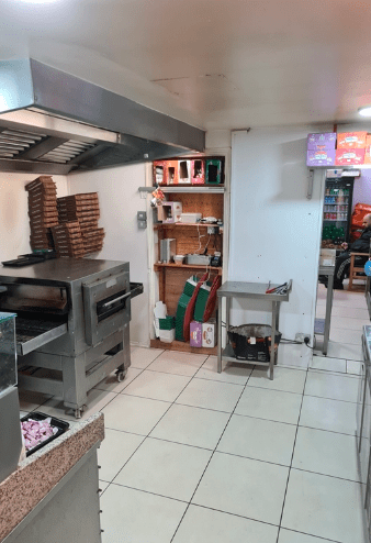 Well Running Pizza / Kebab Shop In Catford For Sale