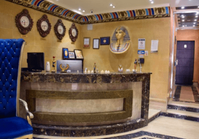 Bed & breakfast facing the pyramids and sphinx with 10+ rooms and all physical amenities.