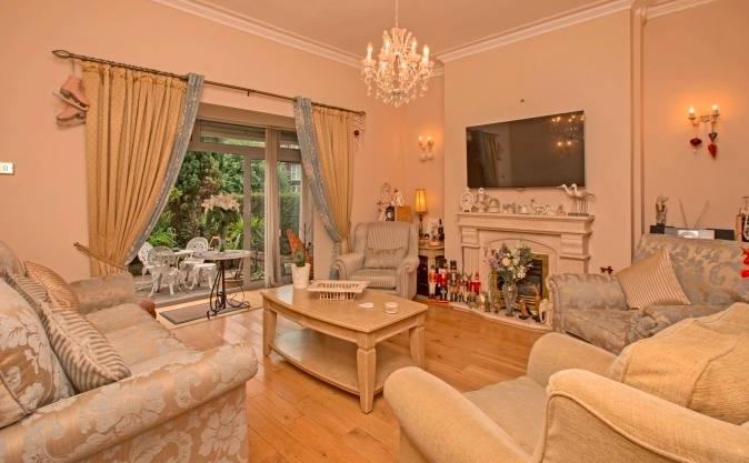 Price Reduction, Beautifully Presented, Central Exeter Guest House For Sale