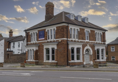 Architecturally Stunning Restaurant And Beauty Salon On 3floors In Stoke-on-Trent For Sale