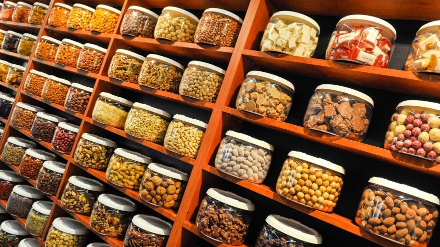 Manufacturer and supplier of healthy snacks based