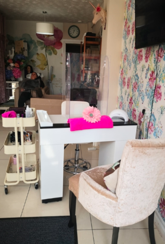 Organic Boutique Style Hair And Beauty Salon For Sale